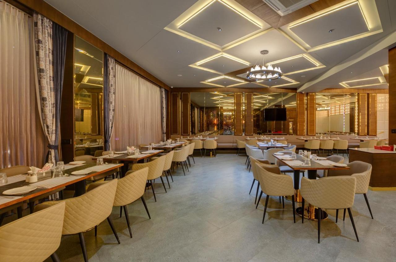 Hotel Diamond 26 Surat Exterior photo