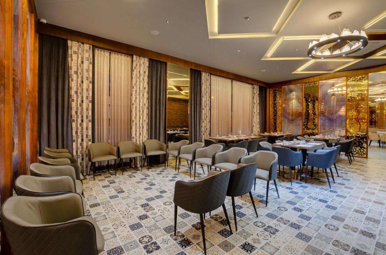 Hotel Diamond 26 Surat Exterior photo